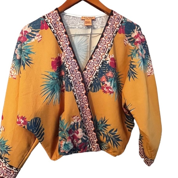 Flying Tomato Cropped Blouse Oversized 3/4 Sleeves V-Neck Wrap Top Size Small - Picture 4 of 9